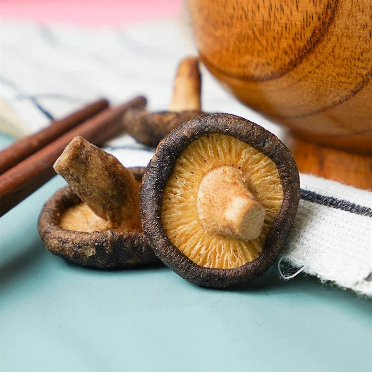 Vacuum Fried Shiitake Mushroom